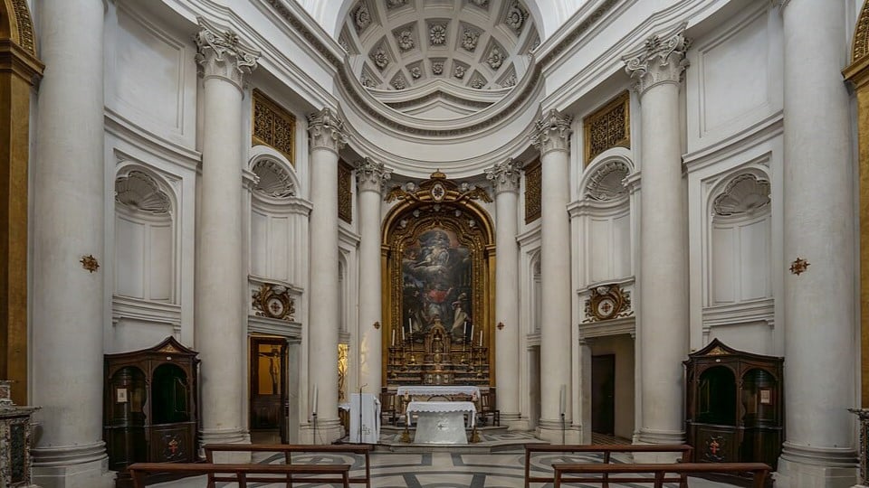 The interior of San Carlo alle Quattro Fontane San Carlo alle Quattro Fontane inside