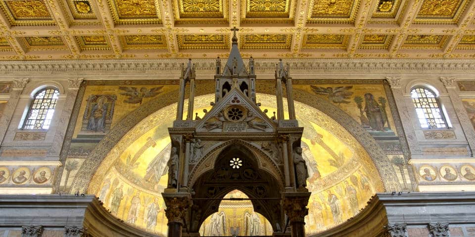 St Paul Basilica in Rome inside St Paul Basilica in Rome inside