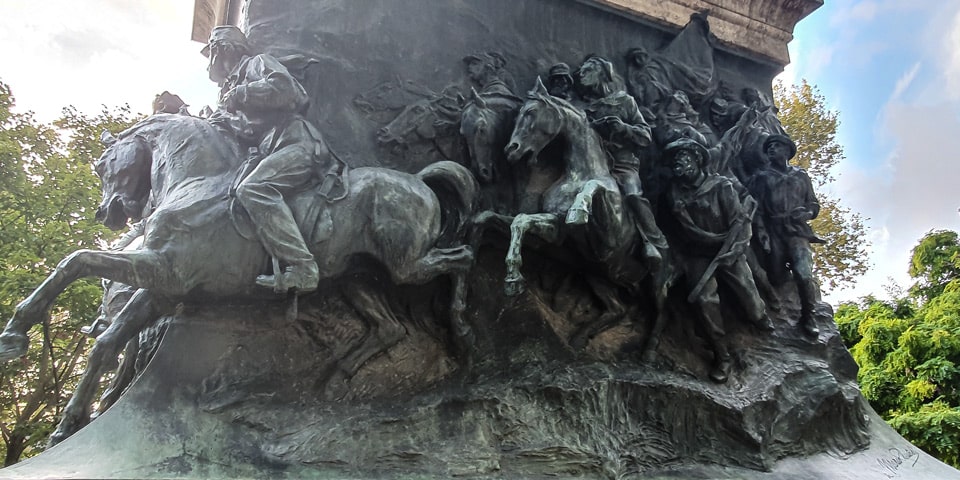 Mounted republican fighters on a relief of the Anita Garibaldi monument