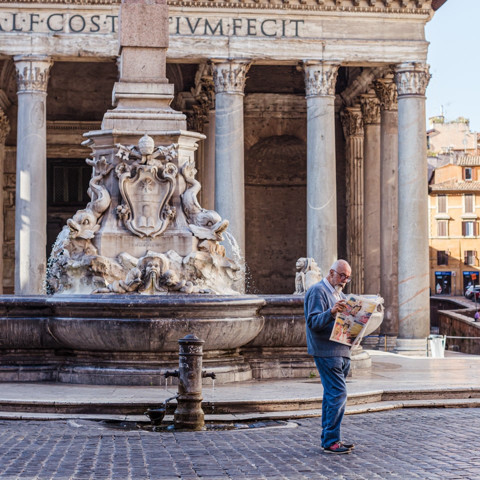 Fountain of the Pantheon in Piazza della Rotonda early in the morning Fountain of the Pantheon in Piazza della Rotonda early in the morning