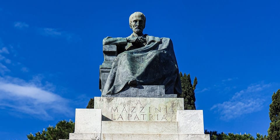 inscription MAZZINI LA PATRIA